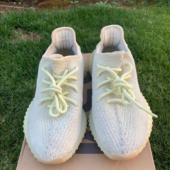 Yeezy 350 V2 butter - Picture 3 of 6